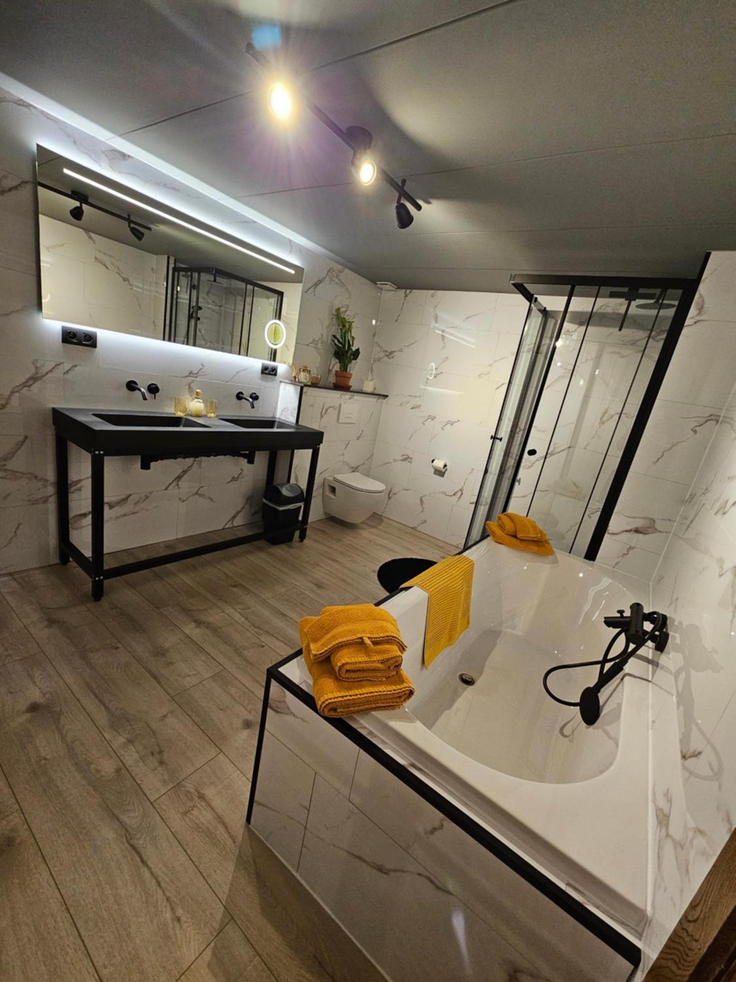 Ferme La Joye Bed & Breakfast Houffalize Bagian luar foto