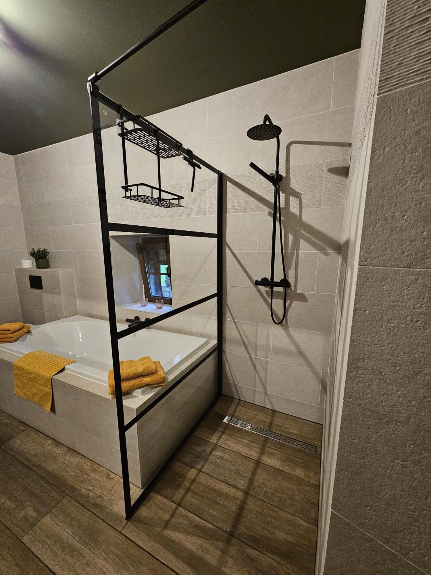 Ferme La Joye Bed & Breakfast Houffalize Bagian luar foto